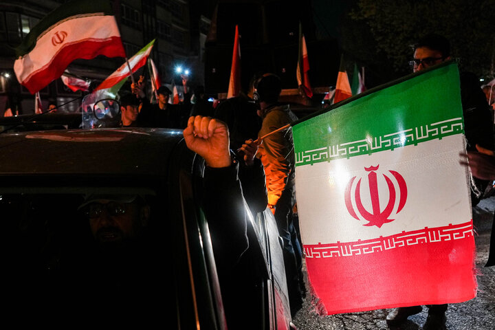 کاروان موتوری و خودرویی در خونخواهی امام شهید امت و بیعت با رهبر معظم انقلاب - تهران