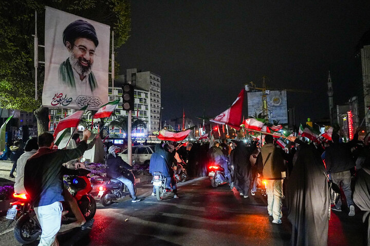 کاروان موتوری و خودرویی در خونخواهی امام شهید امت و بیعت با رهبر معظم انقلاب - تهران