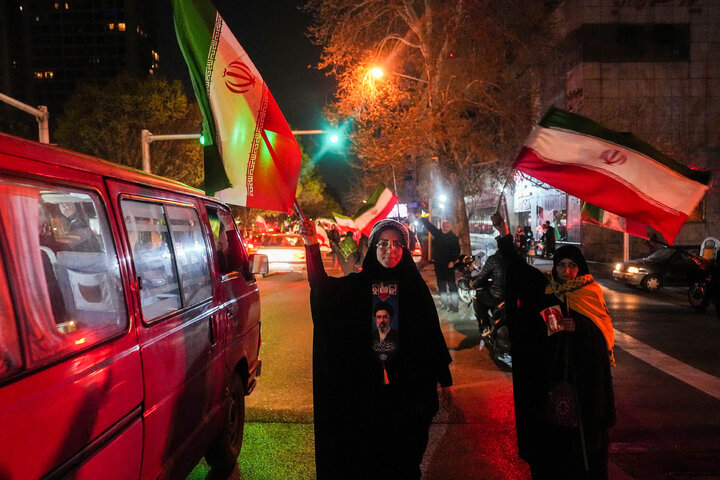 کاروان موتوری و خودرویی در خونخواهی امام شهید امت و بیعت با رهبر معظم انقلاب - تهران