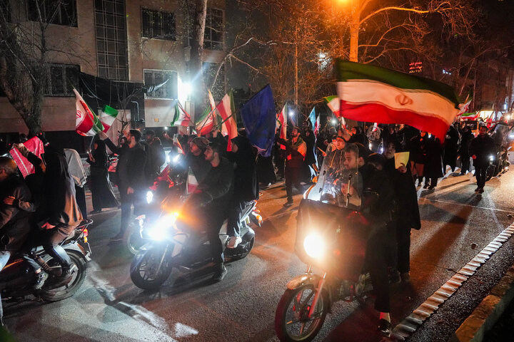 کاروان موتوری و خودرویی در خونخواهی امام شهید امت و بیعت با رهبر معظم انقلاب - تهران