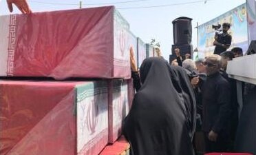 حضور احمد مرادی در آیین بزرگداشت شهدای ناو دنا/ پاسخ کوبنده نیروهای مسلح در انتظار جنایتکاران آمریکایی است