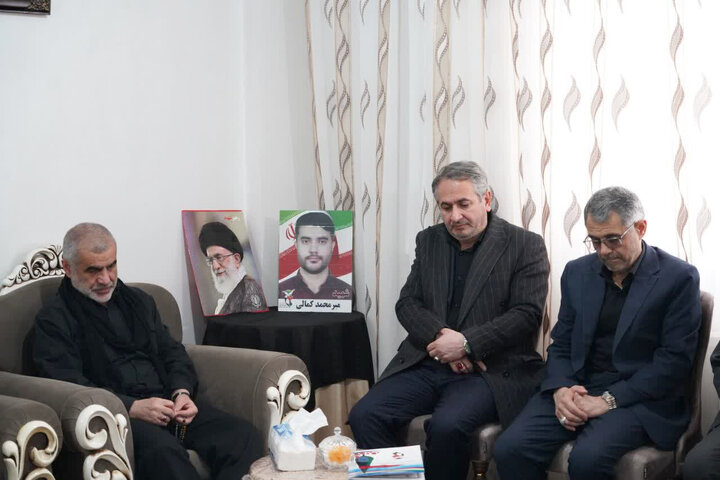 دیدار نوروزی علی نیکزاد، نمایندگان مردم و جمعی از مسئولان استانی با خانواده معظم شهدای جنگ رمضان