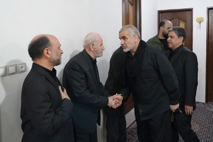 دیدار نوروزی علی نیکزاد، نمایندگان مردم و جمعی از مسئولان استانی با خانواده معظم شهدای جنگ رمضان