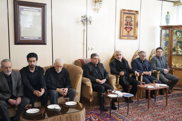 دیدار نوروزی علی نیکزاد، نمایندگان مردم و جمعی از مسئولان استانی با خانواده معظم شهدای جنگ رمضان