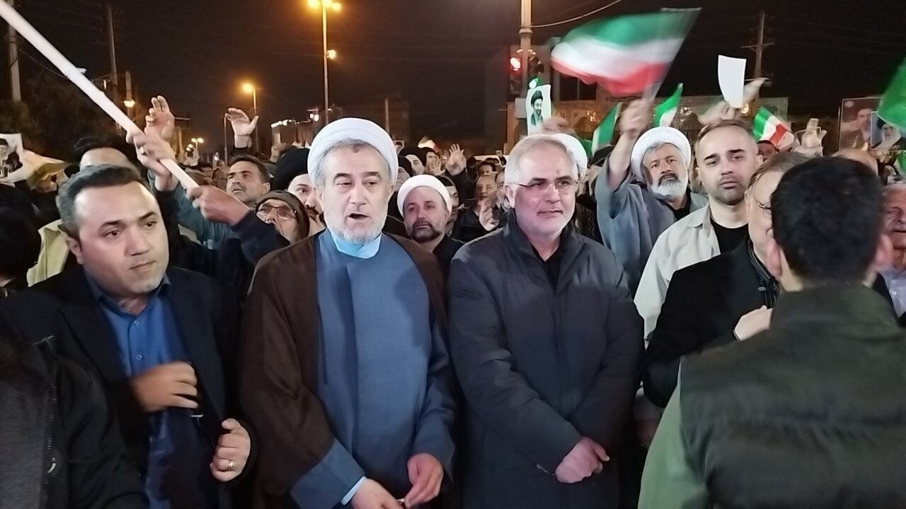 حضور عبدالجلال ایری در مراسم تشییع شهید عبدالرحیم کتوکی و تجمع حماسی مردم کردکوی