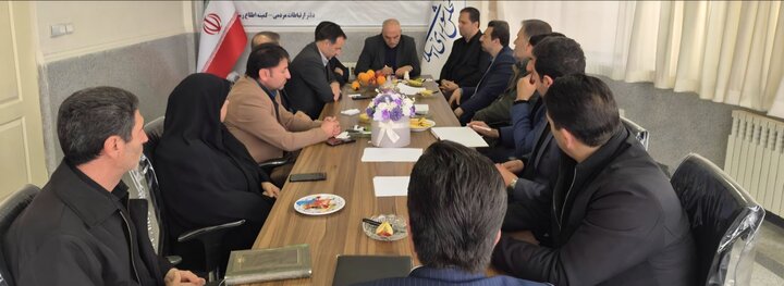 بررسی وضعیت بازار و تامین کالاهای اساسی در رزن و درگزین