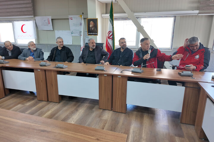 بازدید اعضای مجمع نمایندگان استان تهران از نقاط آسیب‌دیده تهران