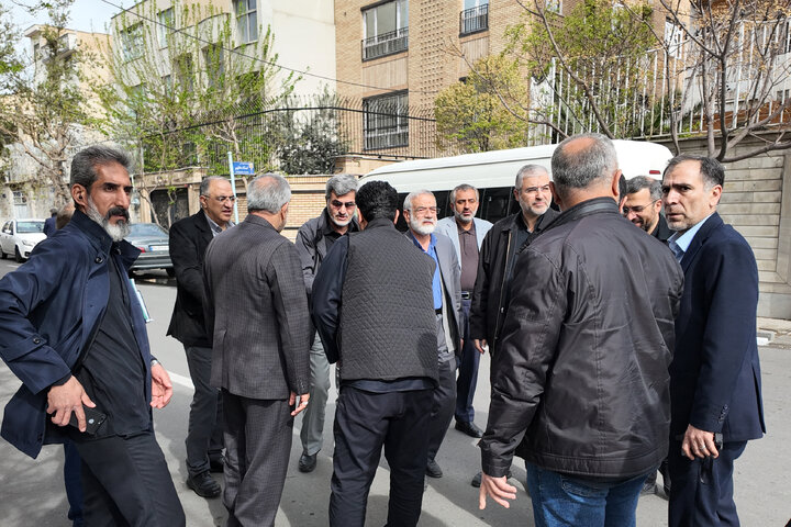بازدید اعضای مجمع نمایندگان استان تهران از نقاط آسیب‌دیده تهران