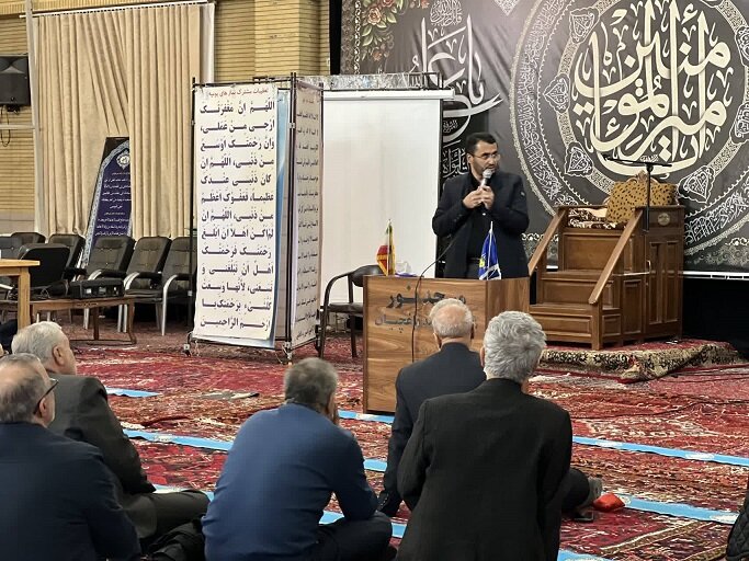سخنرانی نماینده تبریز در مسجد نور یاغچیان/عیادت از مجروحان جنگ رمضان