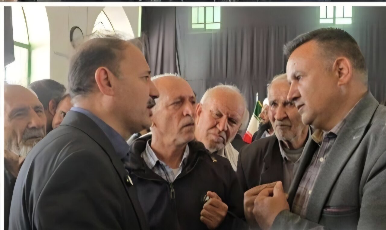 پیگیری مشکل سهمیه آرد نانوایان بخش شیبکوه 