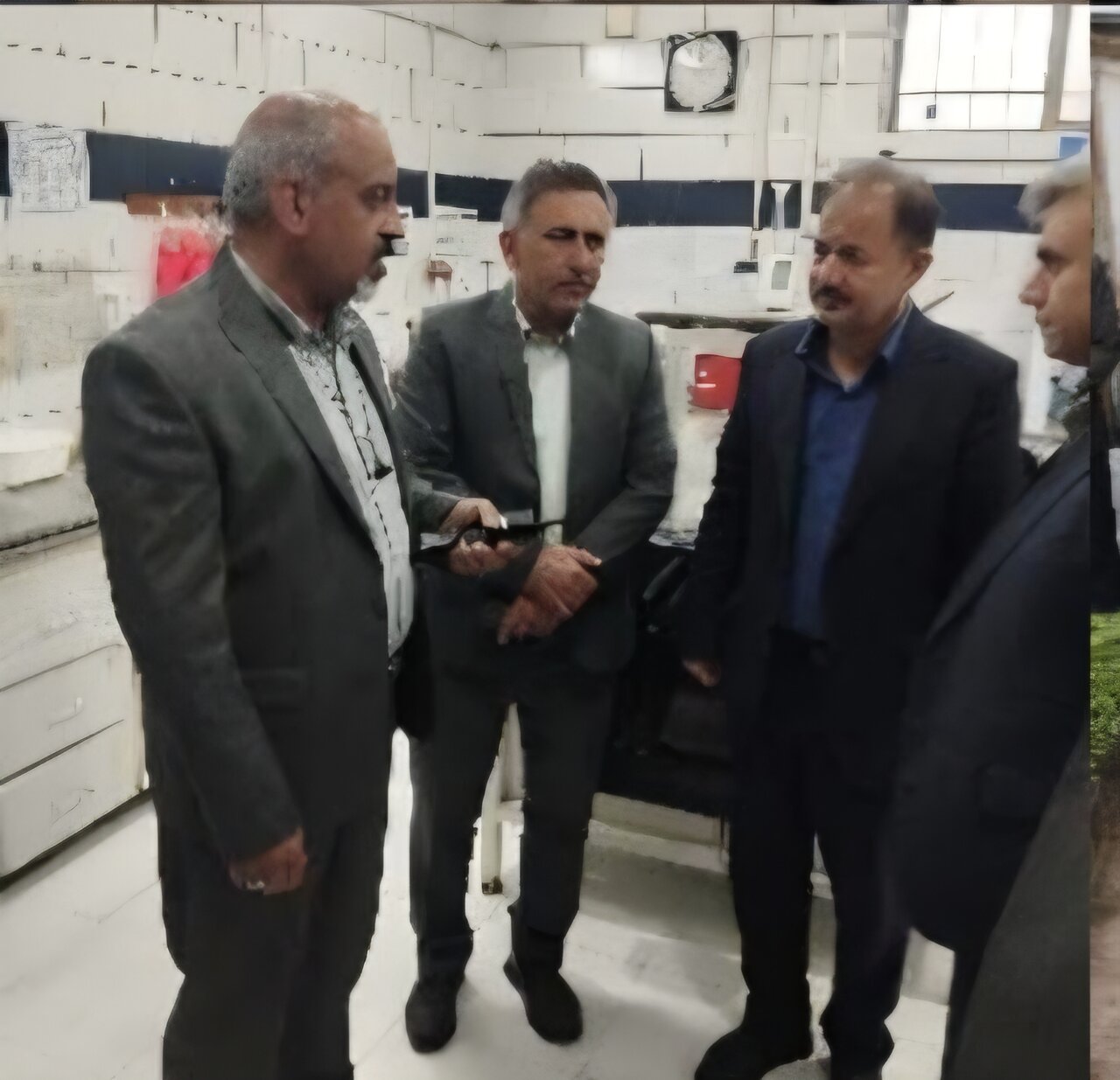بازدید محمدی از واحدهای تولیدی و روند تامین نیازهای مردم فسا