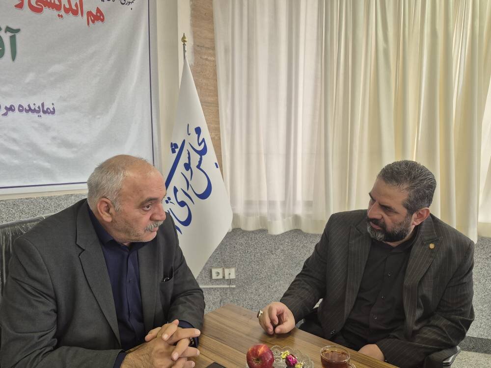 پیگیری مطالبات مردم و حمایت از تولیدکنندگان در اولویت است/ تسریع پرداخت وامهای ازدواج و فرزندآوری در نشست نوروزی با بانک ملی