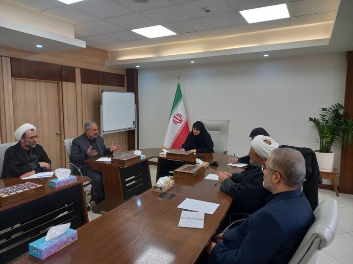 نشست مجمع نمایندگان استان تهران با وزیر راه و شهرسازی در خصوص بررسی موضوعات جنگ تحمیلی رمضان