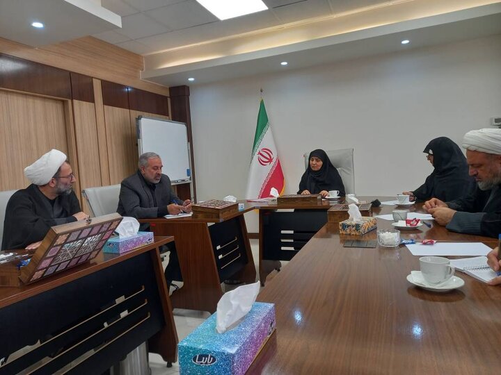 نشست مجمع نمایندگان استان تهران با وزیر راه و شهرسازی در خصوص بررسی موضوعات جنگ تحمیلی رمضان