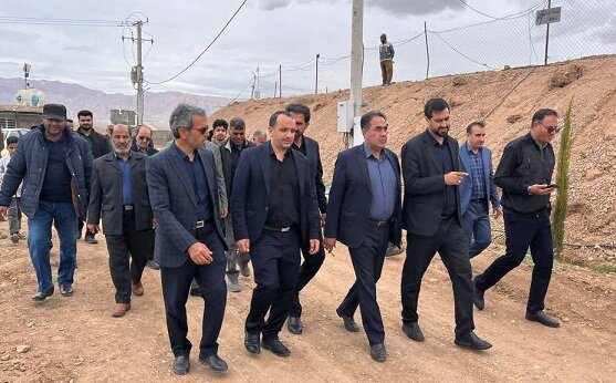 بازدید «عبدالحسین همتی» از نخستین مجموعه گلخانه و پرورش ماهی سیریز