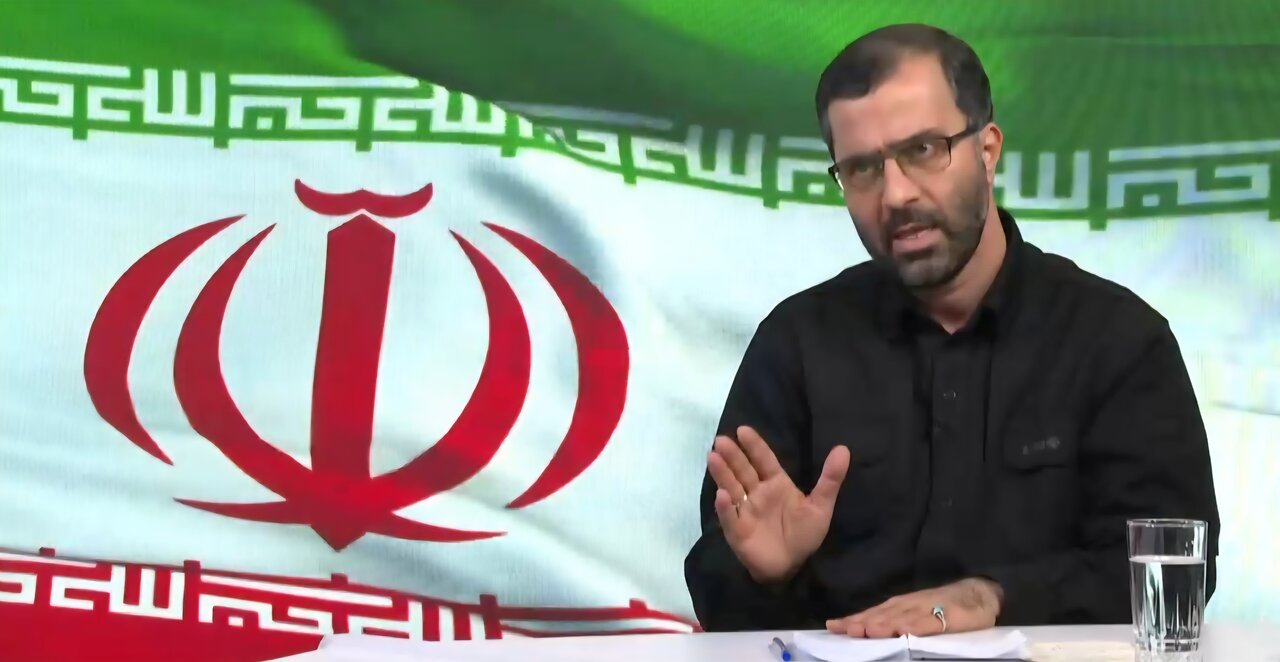 ملت ایران با حضور مستمر در صحنه کار دشمن را یکسره خواهند کرد/ قوای سهگانه پای کار مردم
