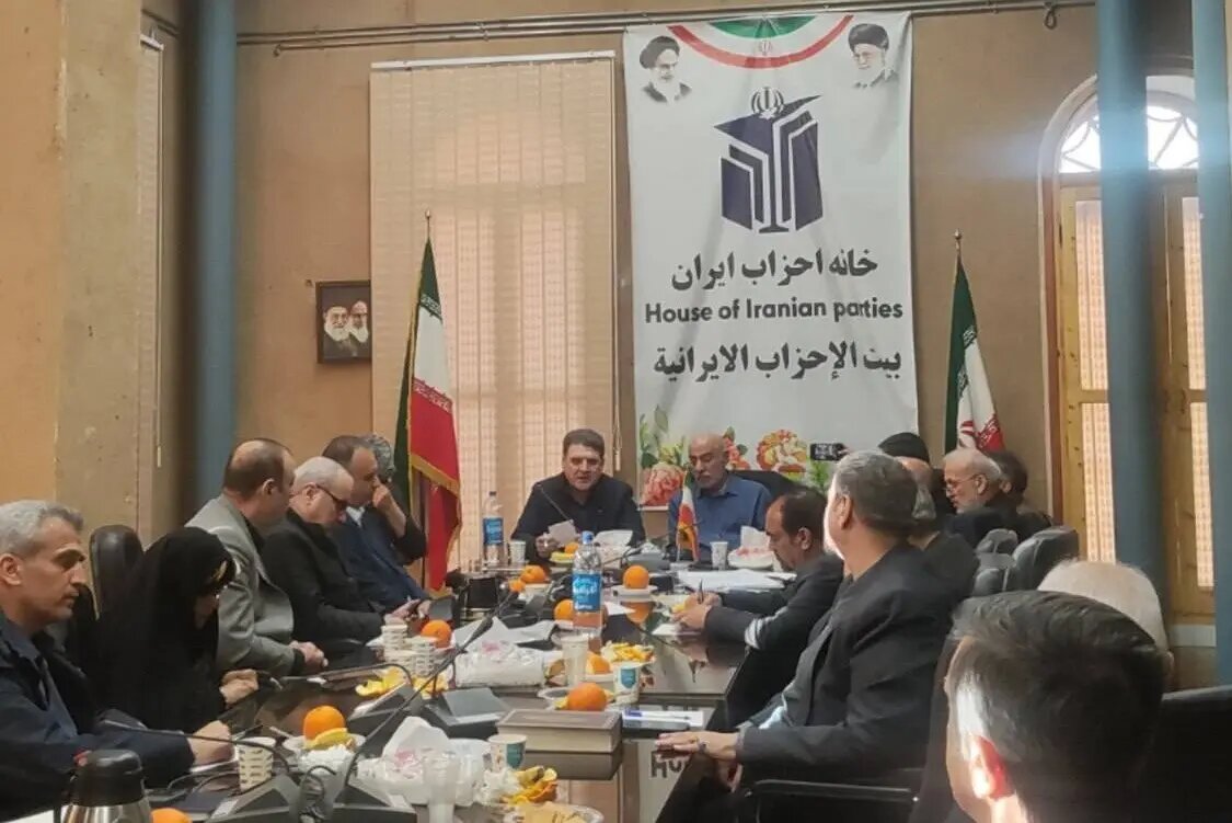 صدای واحد احزاب در جنگ، پشتوانه منافع ملی است