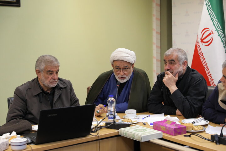 جلسه اعضای هیأت رئیسه مجلس و رؤسای کمیسیون‌های مجلس با وزیر نفت درباره مسائل حوزه صنعت نفت، گاز و پتروشیمی در شرایط جنگی