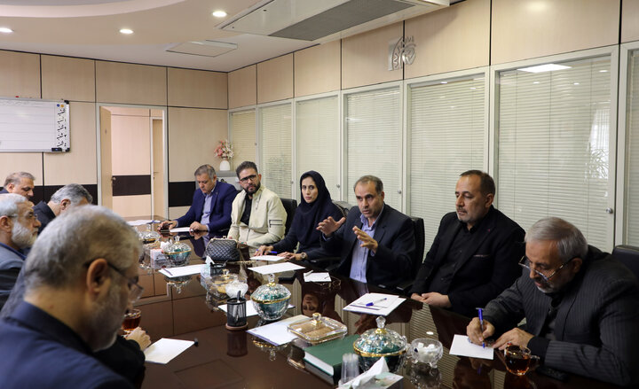 نشست مجمع نمایندگان استان تهران با اعضای اتاق اصناف و روسای اتحادیه های تهران