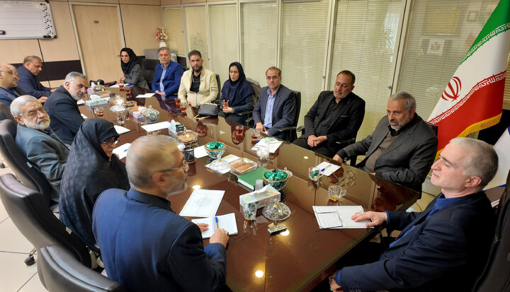 نشست مجمع نمایندگان استان تهران با اعضای اتاق اصناف و روسای اتحادیه های تهران