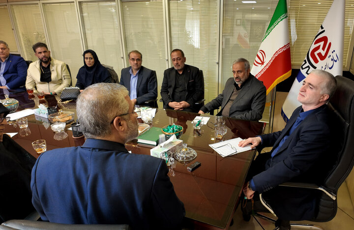 نشست مجمع نمایندگان استان تهران با اعضای اتاق اصناف و روسای اتحادیه های تهران