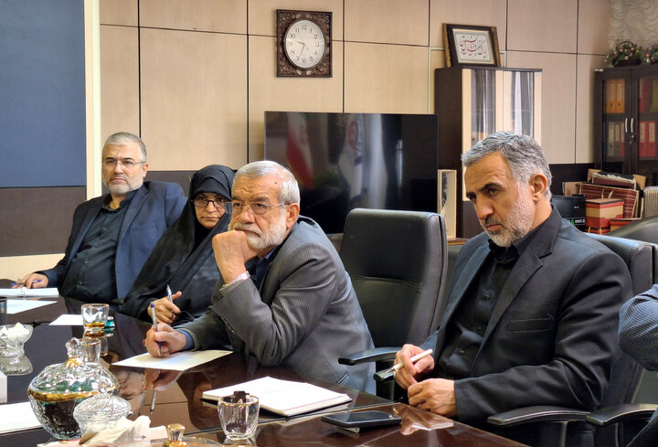نشست مجمع نمایندگان استان تهران با اعضای اتاق اصناف و روسای اتحادیه های تهران