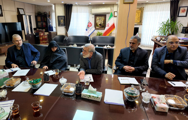 نشست مجمع نمایندگان استان تهران با اعضای اتاق اصناف و روسای اتحادیه های تهران