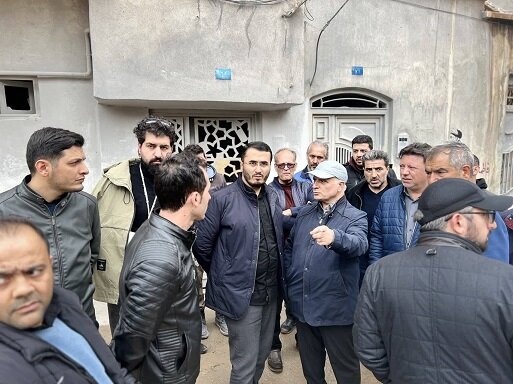 بازدید«متفکرآزاد» از منطقه مسکونی آسیب دیده قره باغی تبریز/دو دختر شهید دانش آموز در جمع شهدا
