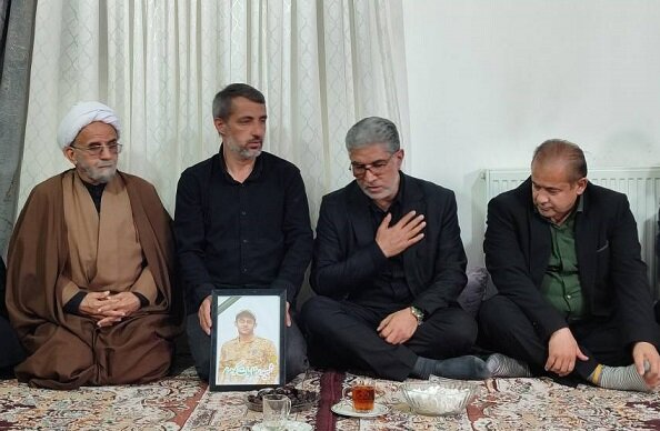 دیدار نماینده مردم گرگان با خانواده شهدای جنگ رمضان