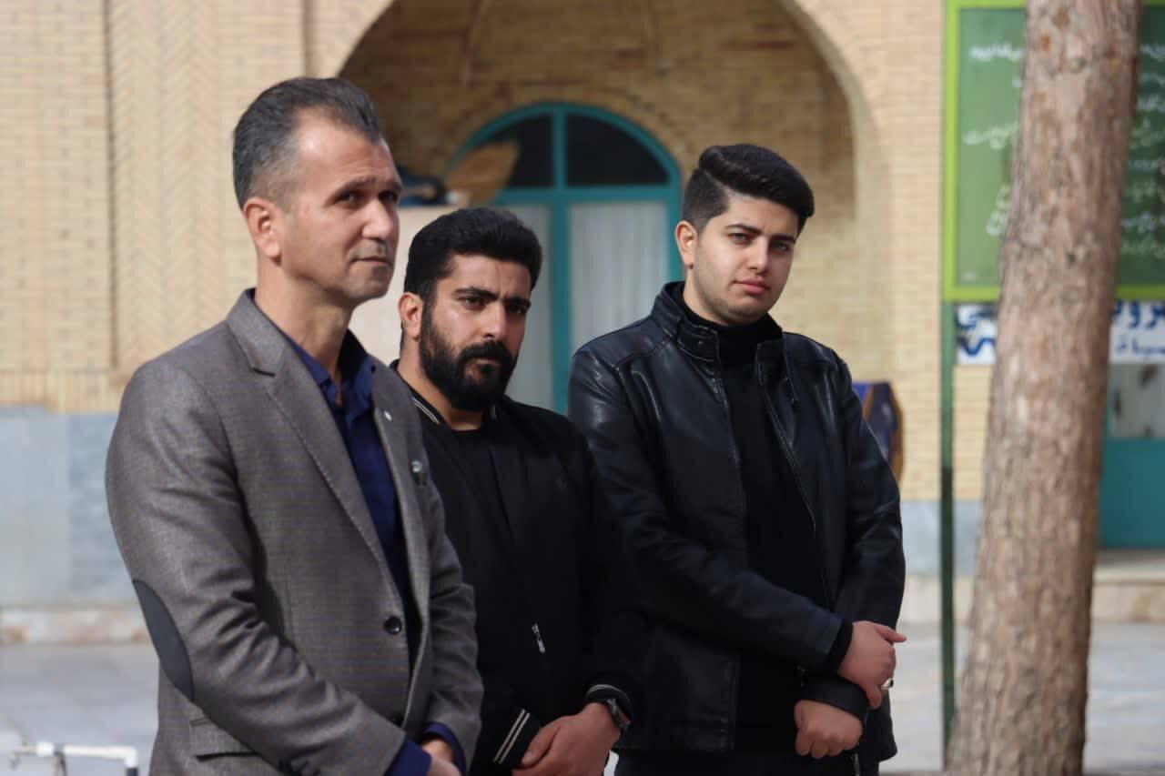 از ادای احترام به مقام شامخ شهدا تا حضور در جمع اهالی و جوانان و تبیین مسائل روز