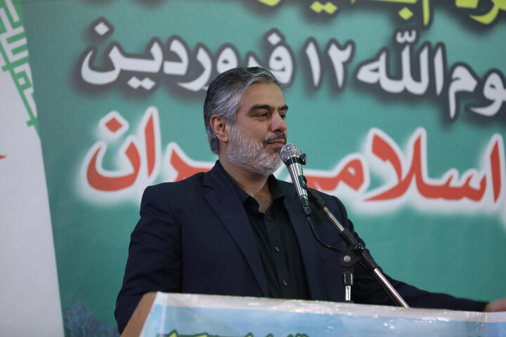 حضور نایب‌رئیس مجلس در اجتماع مردم تفرش
