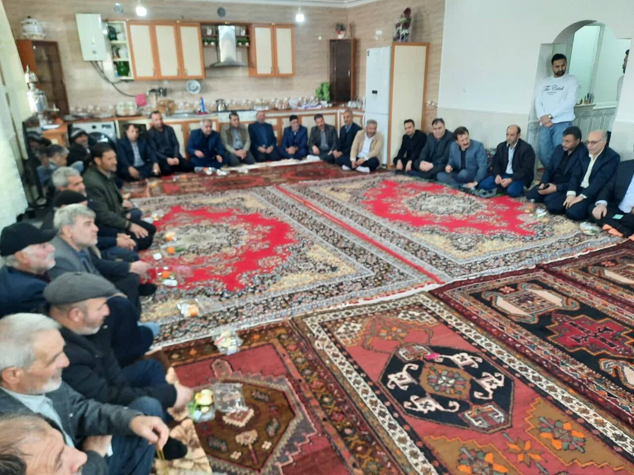 بررسی مشکلات زیرساختی روستای گلیتر در دیدار مردمی با حضور فرامرز شهسواری