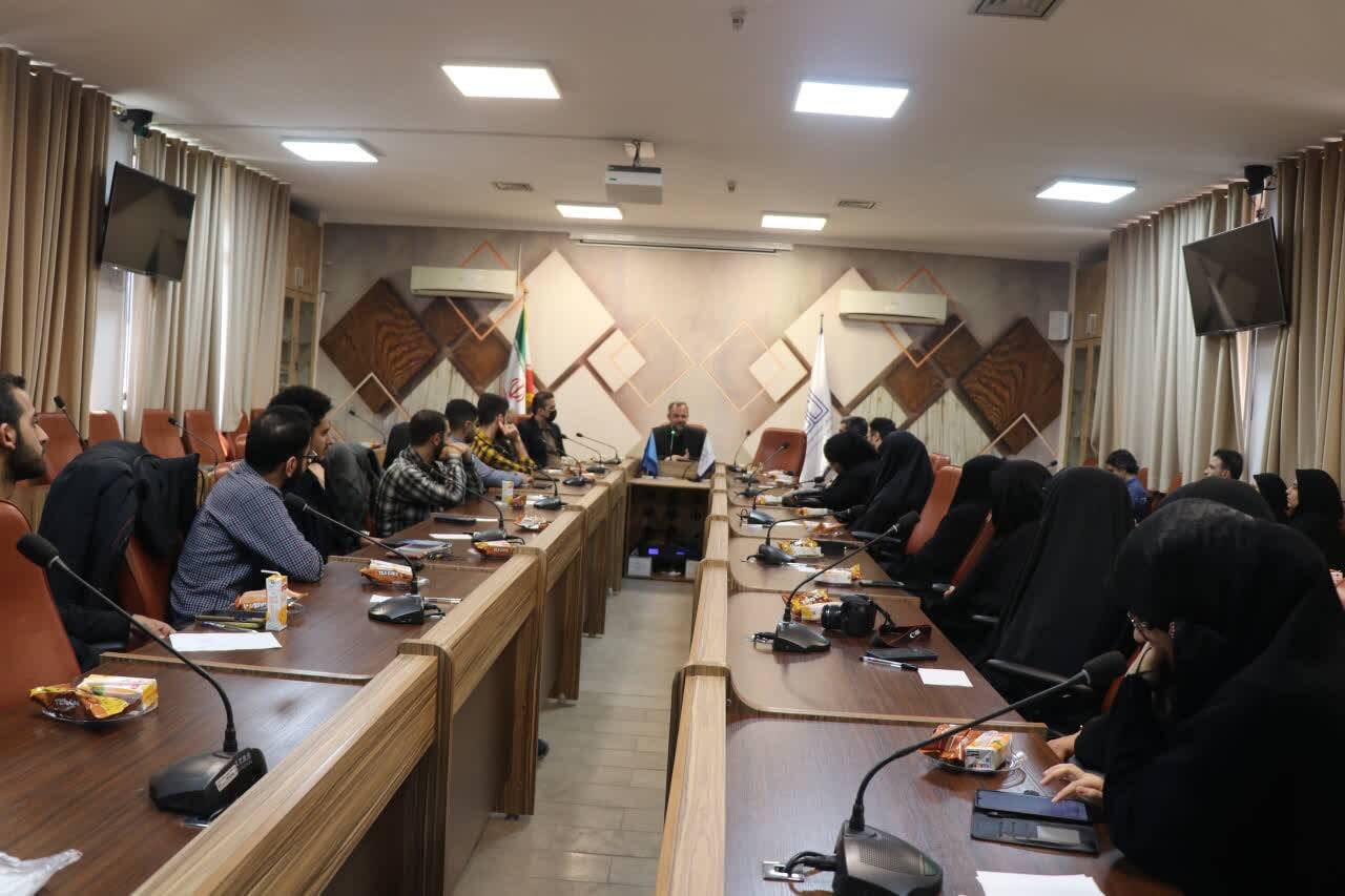 برگزاری نشست تحلیل ابعاد جنگ رمضان با حضور حسن نتاج