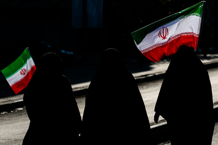 مراسم تشییع پیکر دریابان شهید علیرضا تنگسیری و جمعی از شهدای والامقام در تهران