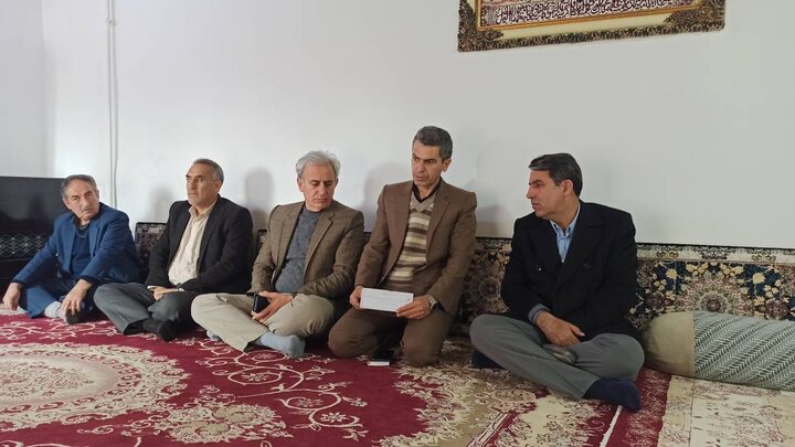 سرکشی شیخی زاده از خانواده های تحت پوشش کمیته امداد و بهزیستی شهر سریش آباد و روستای مهدی خان