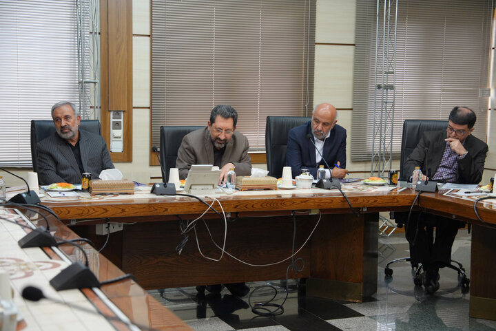 نشست مجمع نمایندگان استان تهران با وزرای صنعت و تعاون
