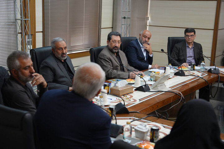 نشست مجمع نمایندگان استان تهران با وزرای صنعت و تعاون