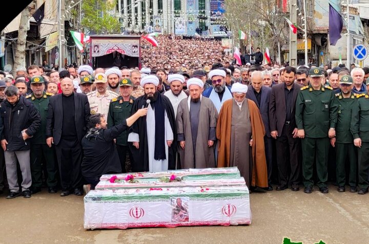 وداع باشکوه با قهرمانان و تشییع پیکر پاک شهدای گرمی