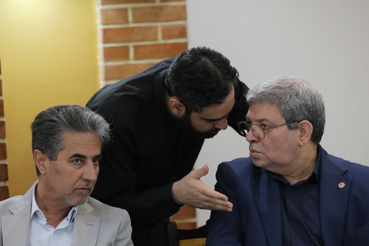 نشست مشترک مجمع نمایندگان تهران با وزیر تعاون، کار و رفاه اجتماعی