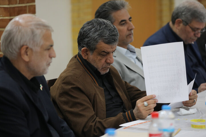 نشست مشترک مجمع نمایندگان تهران با وزیر تعاون، کار و رفاه اجتماعی