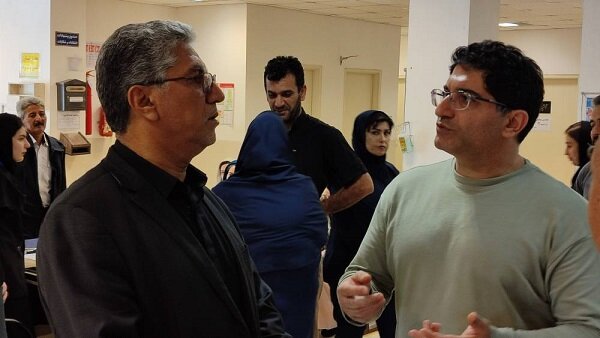 بازدید سنگدوینی از بیمارستان آل جلیل آققلا؛ تقدیر از کادر درمان و عیادت از بیماران