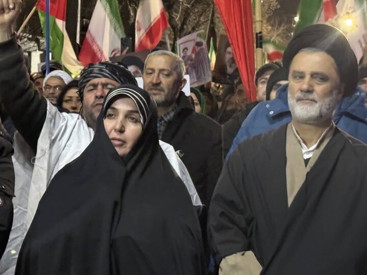 حضور نماینده ارومیه در تجمع مردمی میدان ولایت فقیه