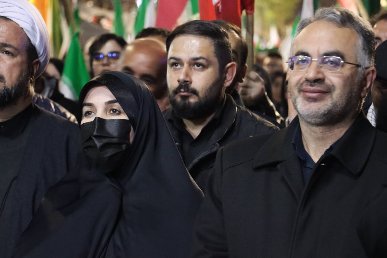 اجتماعات مردمی، نماد اقتدار ملی و پشتیبانی از مدافعان امنیت است