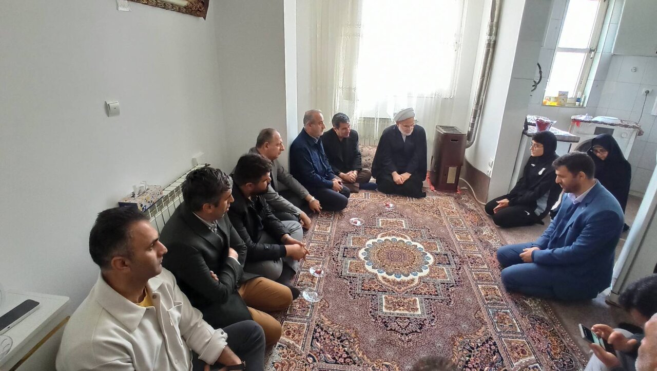 دیدار با خانواده محسن حسابی و احسان شیروانی، شهدای جنگ رمضان/ بازدیدهای نظارتی از مدارس آسیبدیده و دارالقران آموزش و پرورش شهرستان دهگلان
