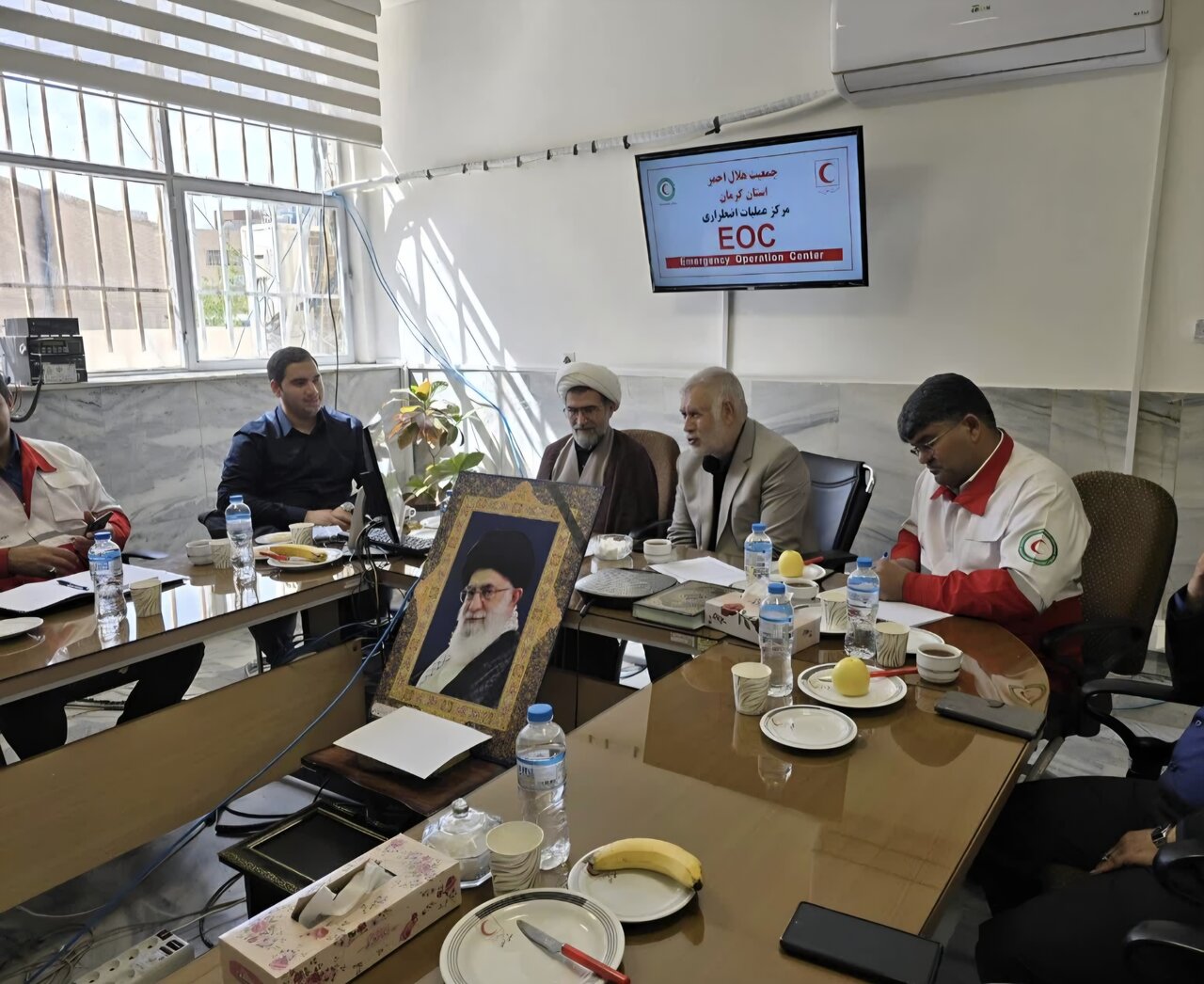 بازدید حسن پور از مرکز عملیات اضطراری جمعیت هلال‌احمر استان کرمان