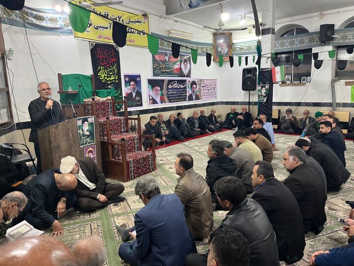 بهره‌برداری از چمن مصنوعی بزرگ گمیش‌تپه در آینده نزدیک/ اتمام روکش آسفالت جاده روستای کارکنده