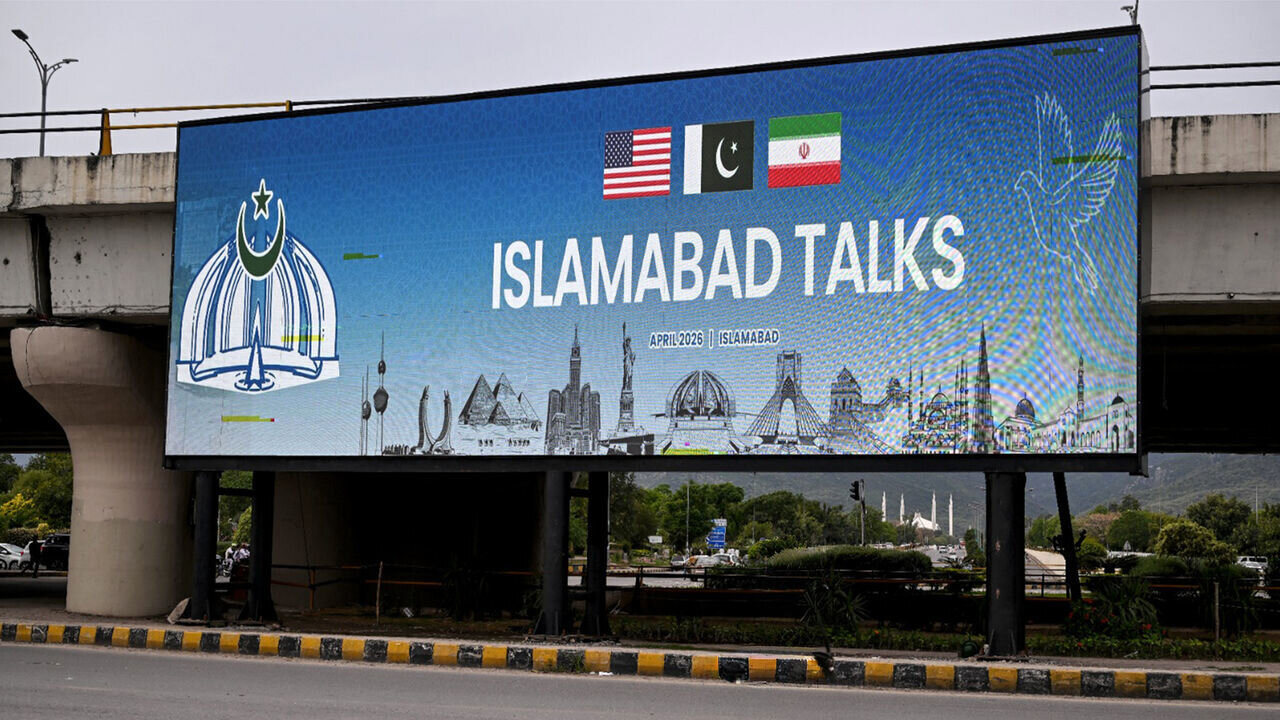 پرواز دیپلماسی از فراز میدان با کاپیتان قالیباف&nbsp;