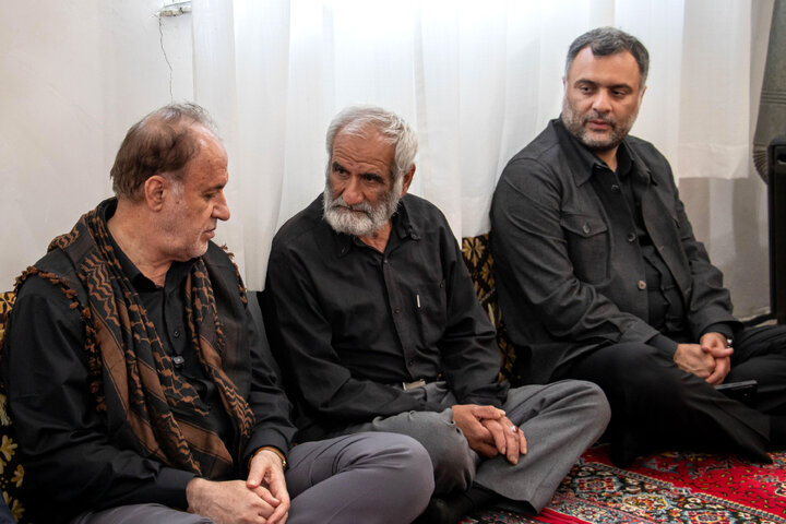 دیدار حاجی بابایی با خانواده پاسدار شهید دادگستر