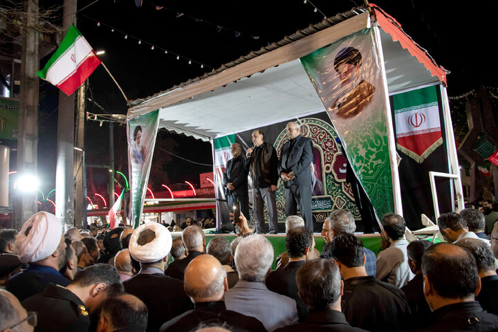 حضور حاجی بابایی نایب‌رئیس مجلس در تجمع مردم لاهیجان