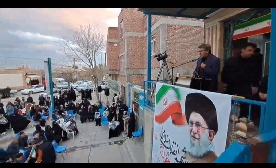 حضور احمدی در مراسم چهلم رهبر شهید انقلاب و شهدای وطن در بخش گوگ تپه میاندوآب